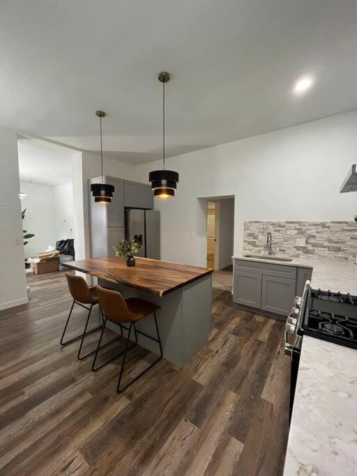 Luxury 2Br Within Walking Distance To Nightlife!! Villa โควิงตัน ภายนอก รูปภาพ