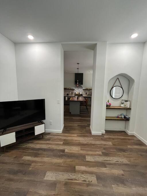 Luxury 2Br Within Walking Distance To Nightlife!! Villa โควิงตัน ภายนอก รูปภาพ